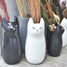 画像をギャラリービューアに読み込む, ちょこんとお座りフォルムがたまらにゃい!猫型傘立て/ホワイト