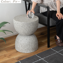 画像をギャラリービューアに読み込む, 石のような質感とテラゾー柄が特徴のオブジェのようなサイドテーブルB