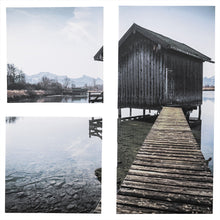 画像をギャラリービューアに読み込む, 湖の桟橋の先に建つ小屋のある風景を映したアートパネル
